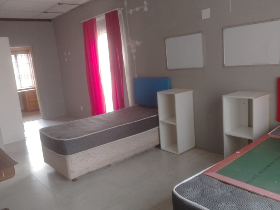 1 Bedroom Property for Sale in Brandwag Free State